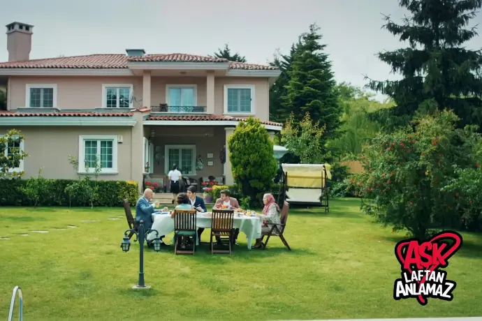 filming dizi ask laftan anlamaz